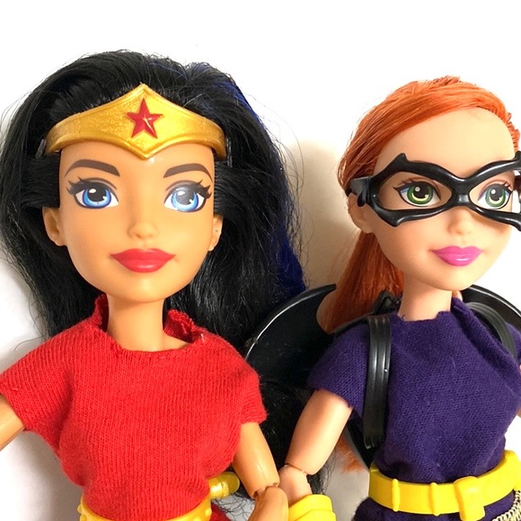 Mattel DC Super Hero Bat Girl and Wonder Woman Dolls - Picture 8 of 9